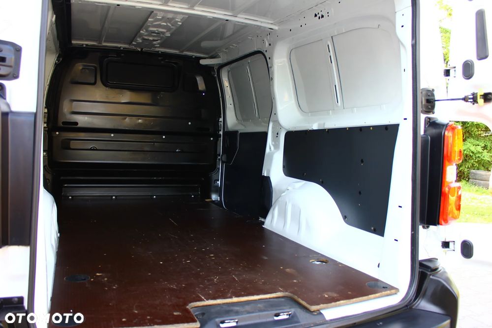 Opel VIVARO 2.0 CDTI LONG DŁUGI 3 OSOBOWY AUTOMAT 8 BIEGOWY NAVIGACJA KAMERA - 29