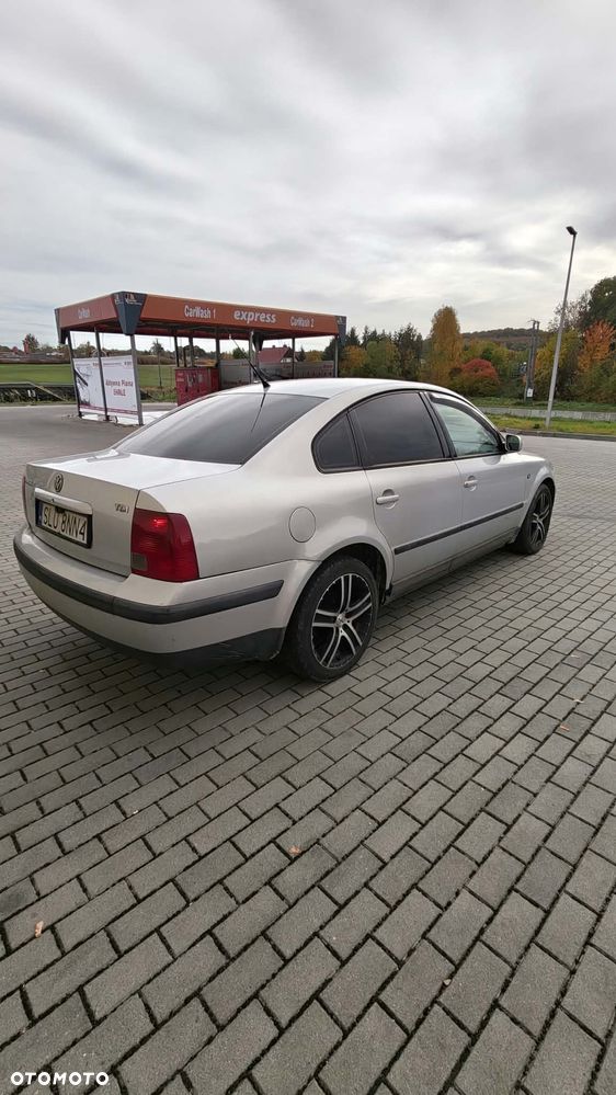 Volkswagen Passat 1998 photo 3