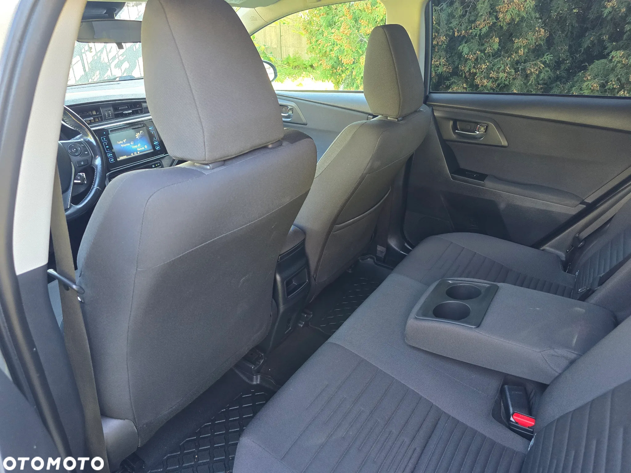 Toyota Auris 1.6 Premium - 22