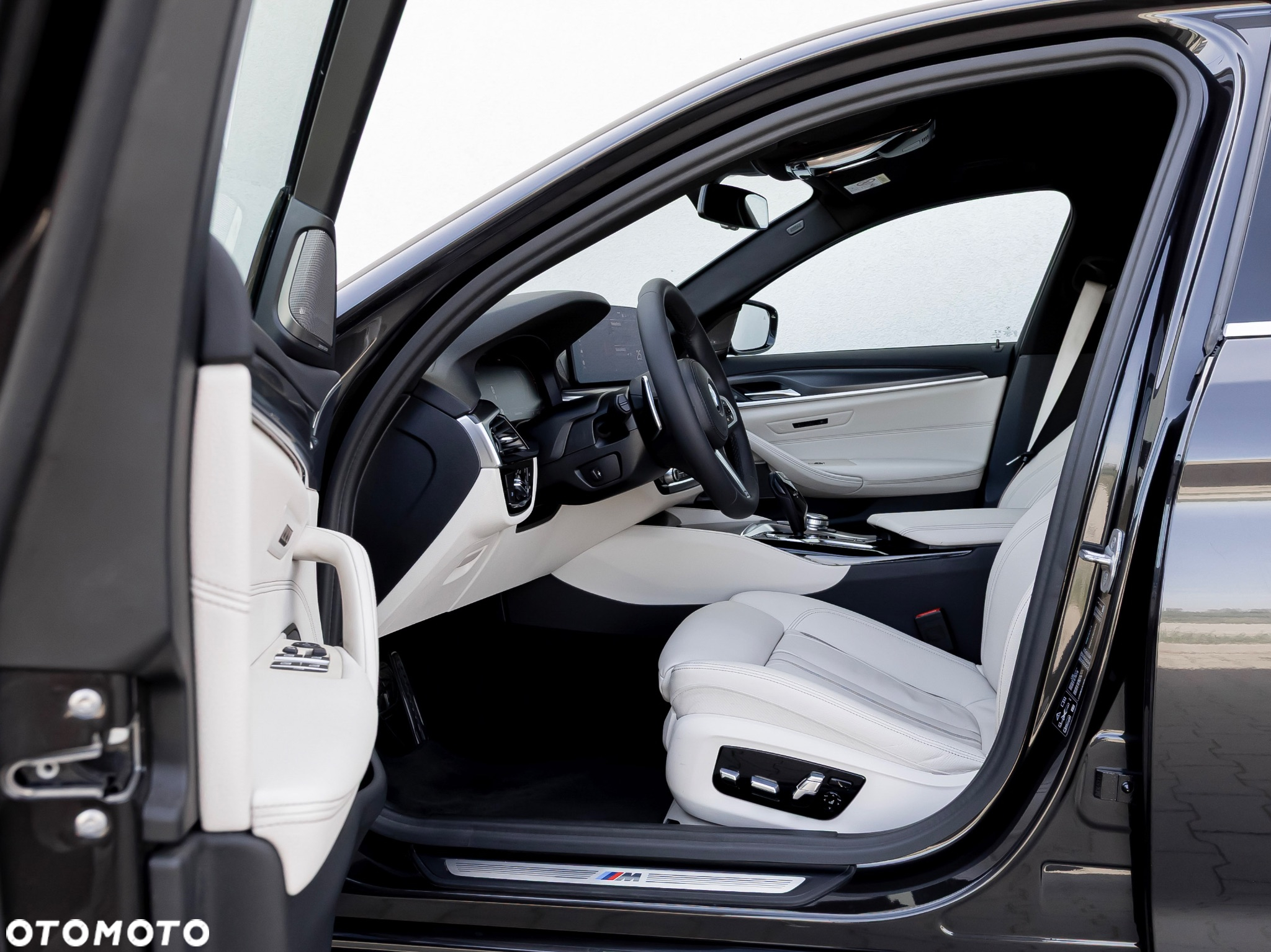 BMW Seria 5 520d xDrive M Sport sport - 29