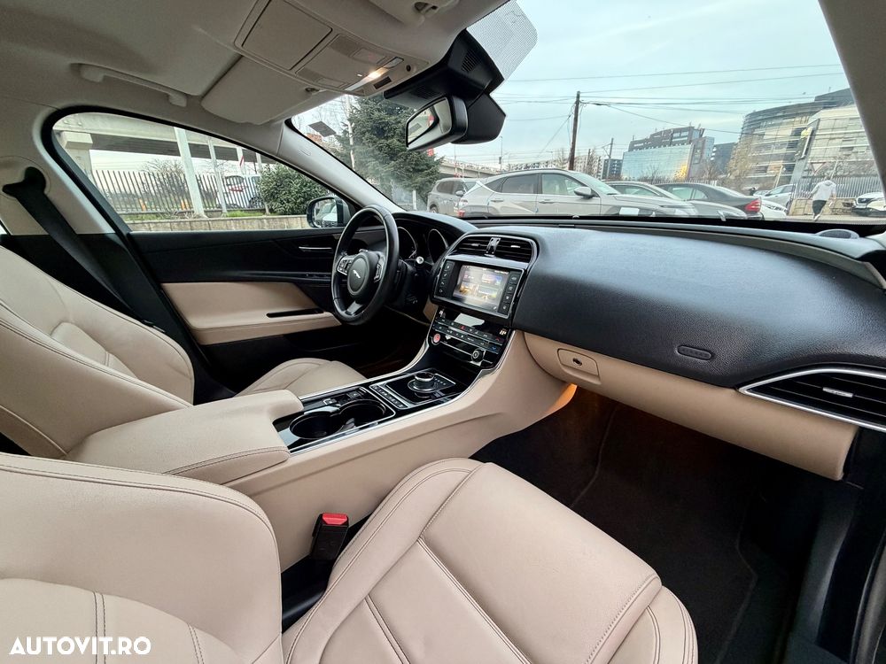 Jaguar XE E-Performance Aut. Prestige - 8