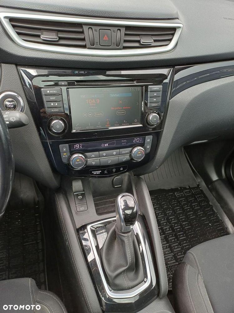 Nissan Qashqai 1.3 DIG-T N-Connecta DCT - 13