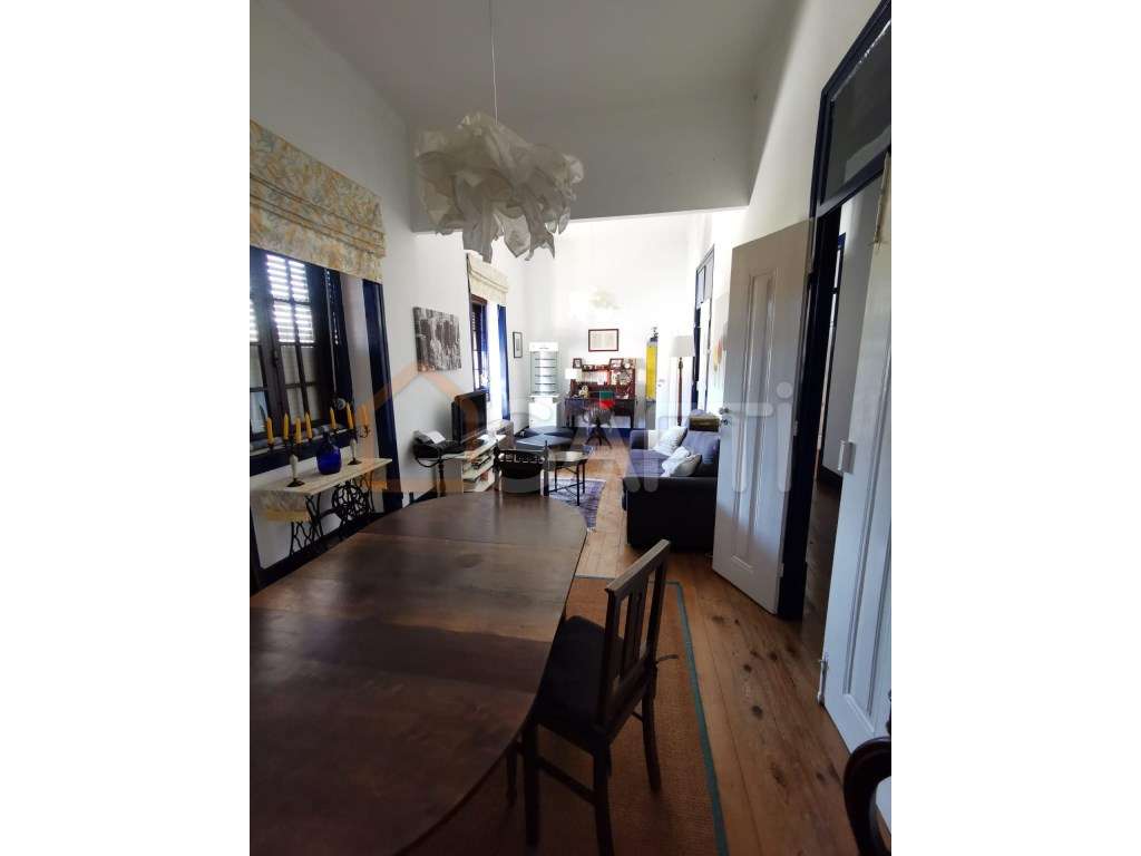 Moradia 2 pisos com 2 Armazéns em S.João da Ribeira - Grande imagem: 2/22