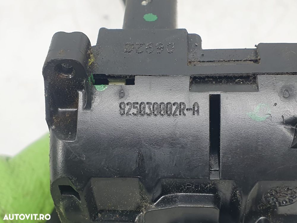 Broasca usa stanga spate 825030002r Renault Megane 3  [din 2008 pana  2014] - 3