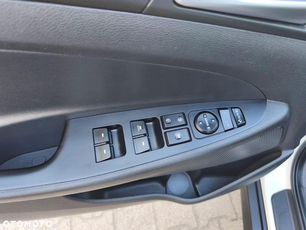 Hyundai Tucson 1.6 GDi 2WD Select - 7