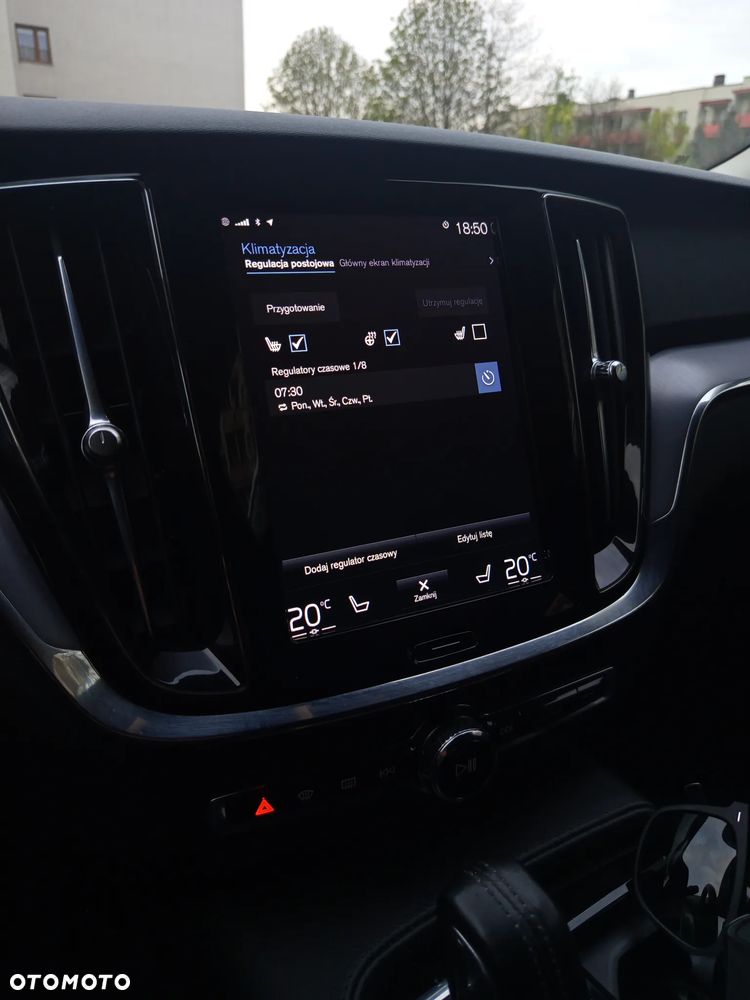 Volvo V60 T6 AWD Twin Engine Geartronic Momentum Pro - 22