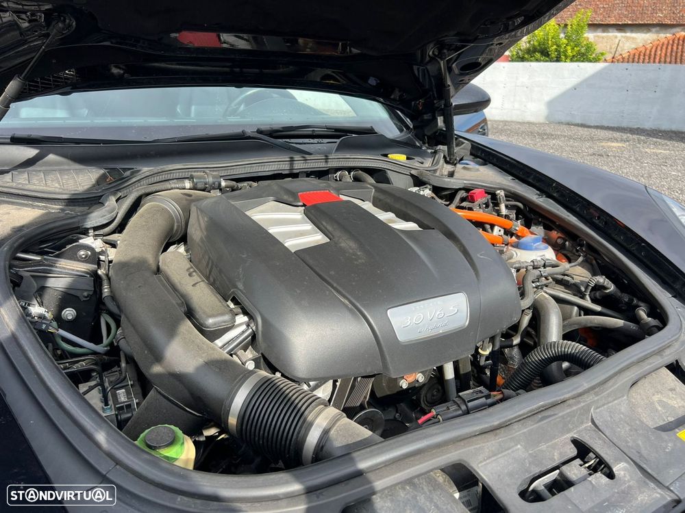 Porsche Panamera - 41