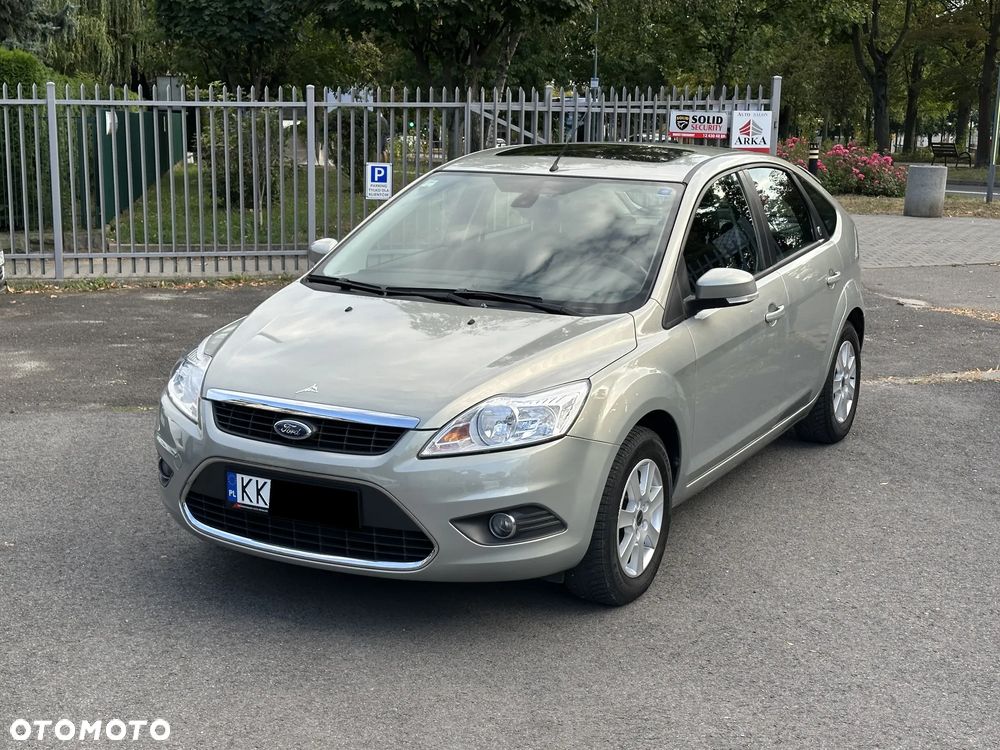 Ford Focus 1.6 Ghia - 1
