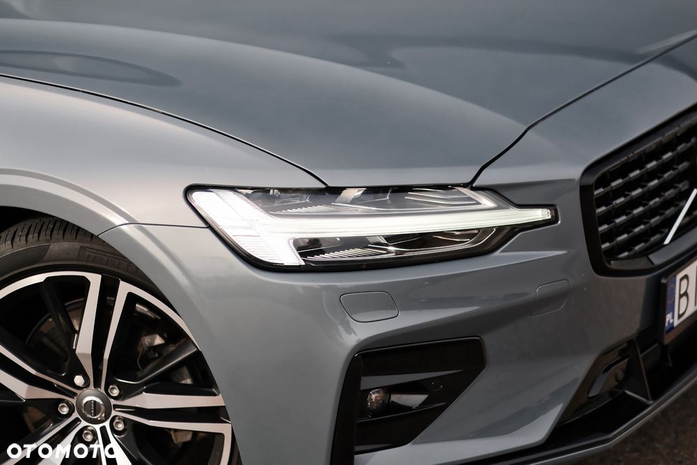 Volvo S60 T5 AWD R-Design - 13
