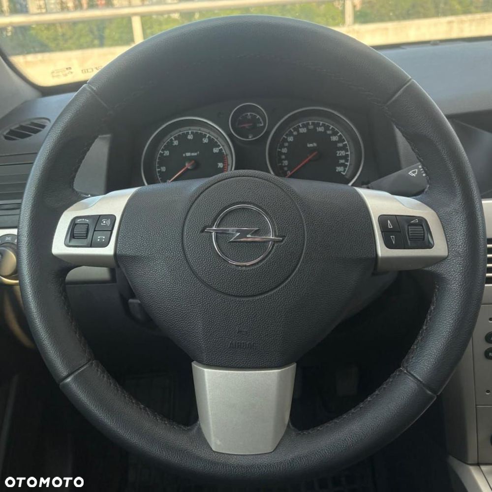 Opel Astra 1.4 Enjoy - 11