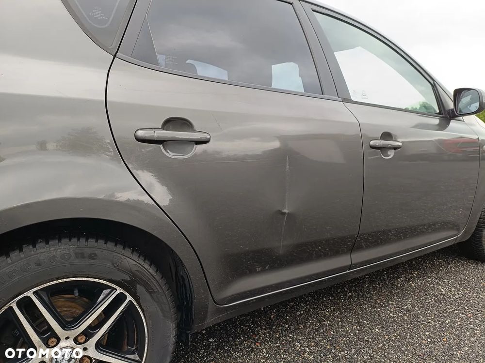 Kia Ceed - 7