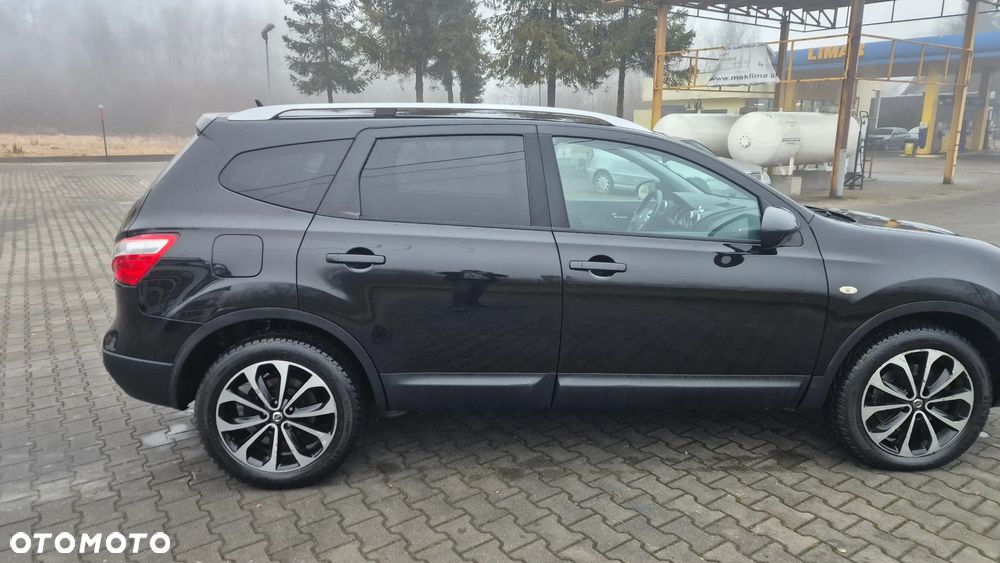 Nissan Qashqai+2 - 18