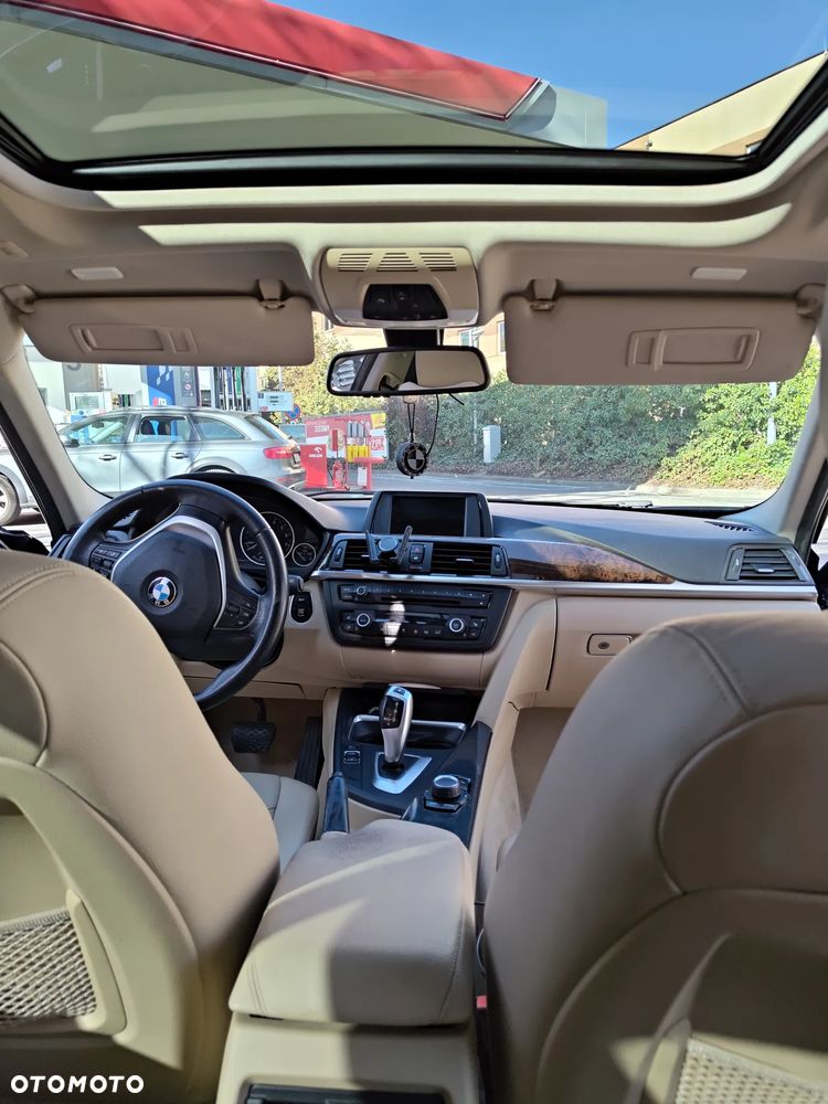BMW Seria 3 328i xDrive - 10