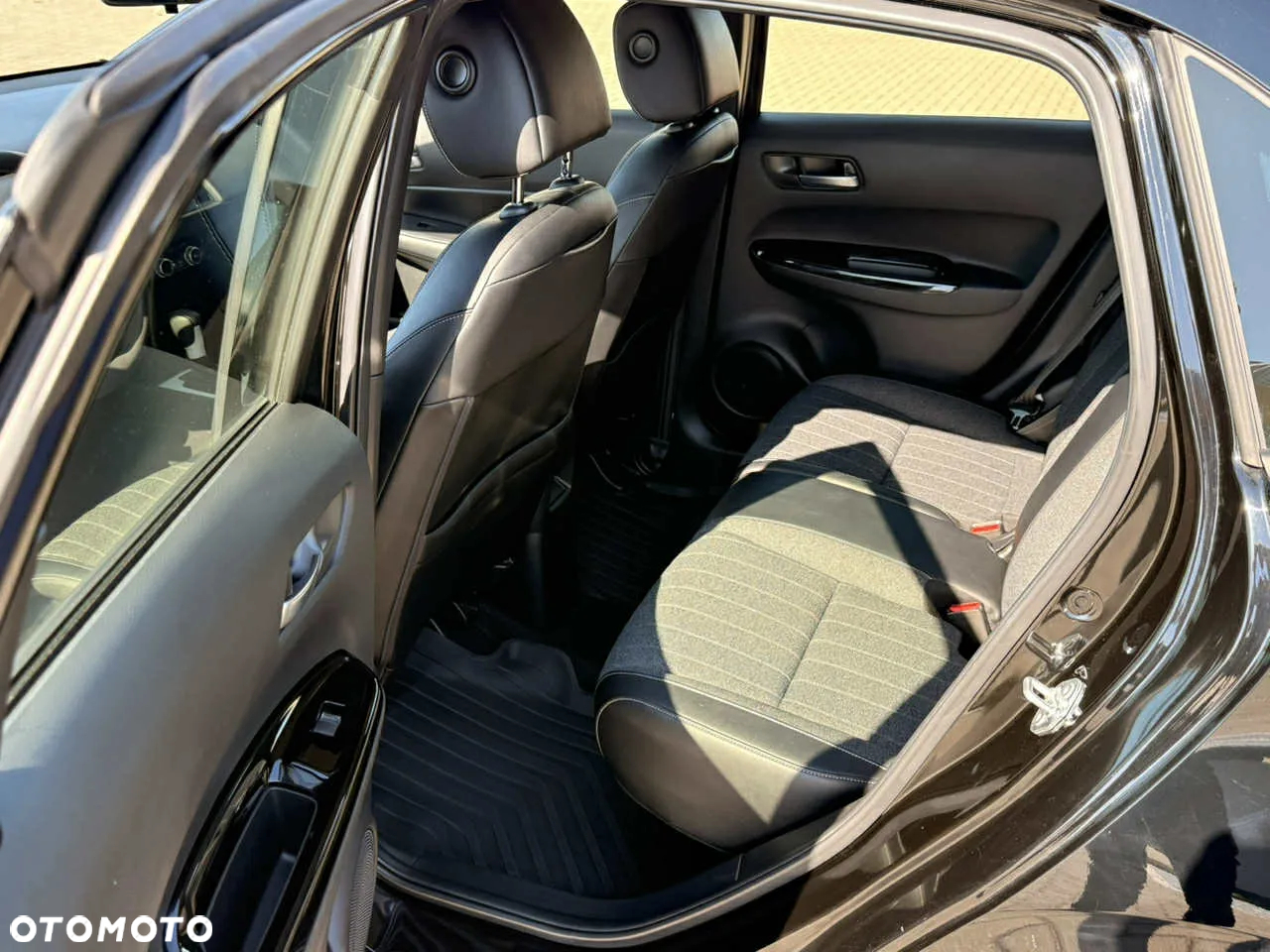 Honda Jazz 1.5 i-MMD Elegance - 10