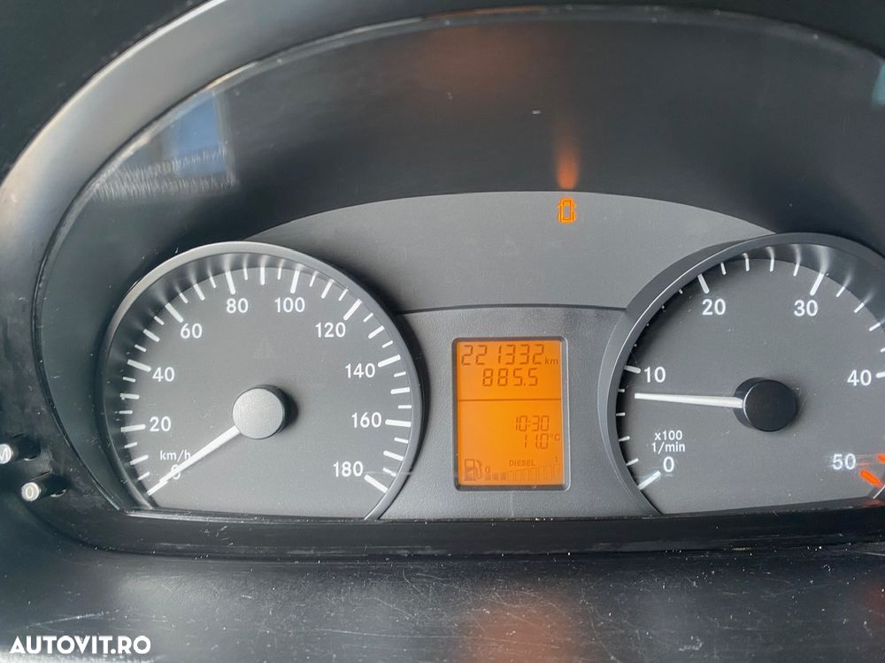 Mercedes-Benz SPRINTER - 18