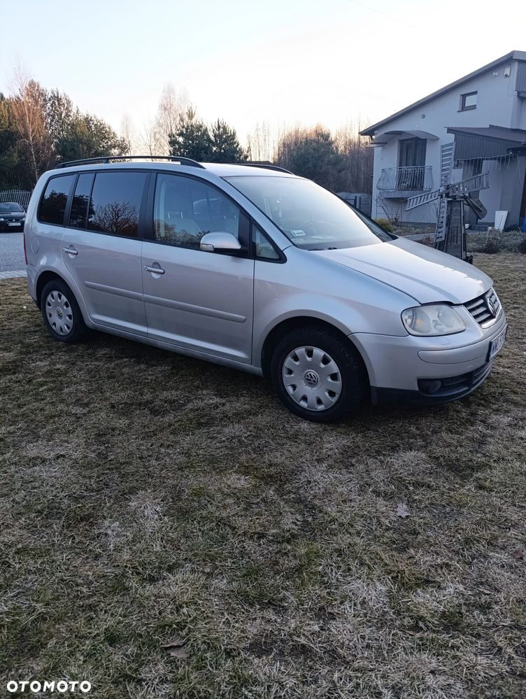 Volkswagen Touran 1.9 TDI Conceptline - 3