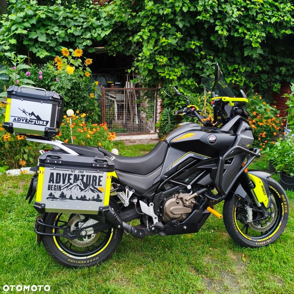 QJMOTOR SVT 650 - 4