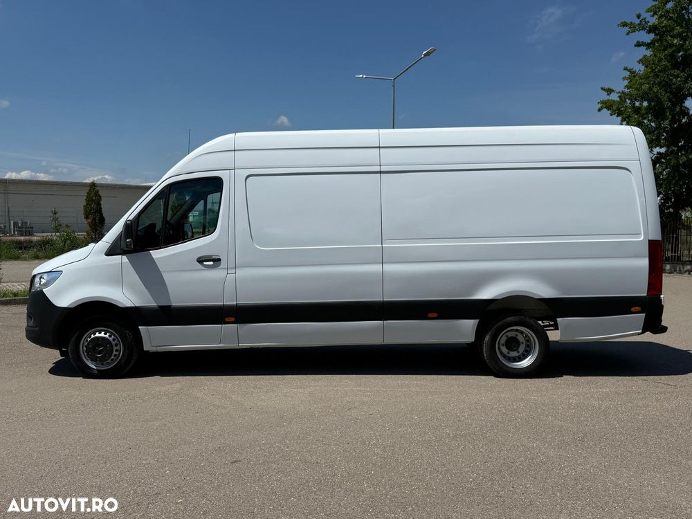 Mercedes-Benz Sprinter - 2