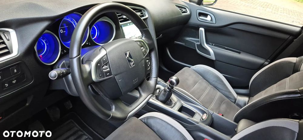 Citroën DS4 Crossback PureTech 130 S&S - 10