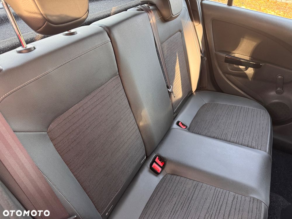 Opel Corsa 1.4 16V Graphite - 12