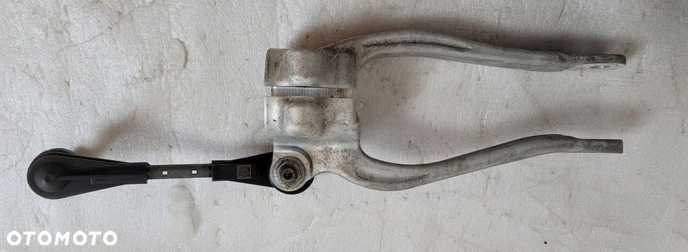 ZWROTNICA LEWA PRZÓD WAHACZE UCHWYT BMW 7 G11 G12 - 9