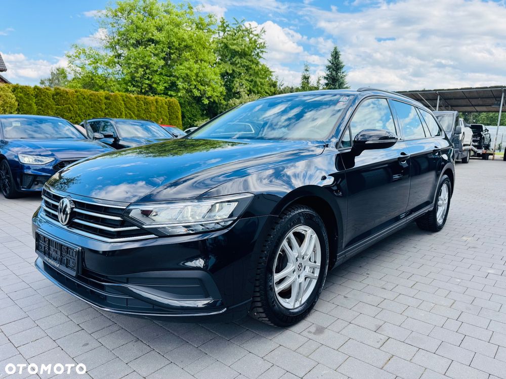 Volkswagen Passat 1.6 TDI SCR DSG Conceptline - 6