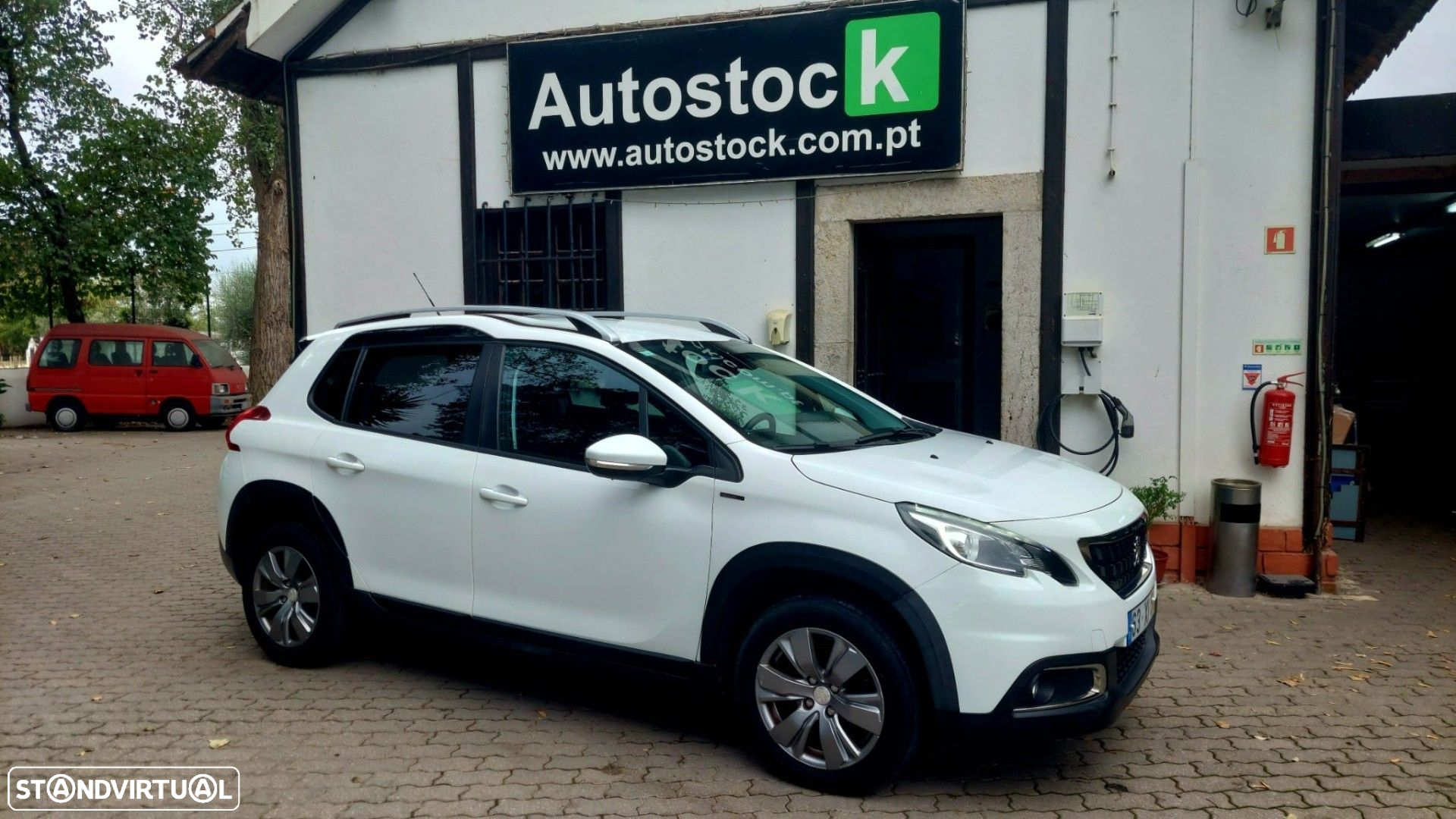 Peugeot 2008 1.2 PureTech Signature - 2