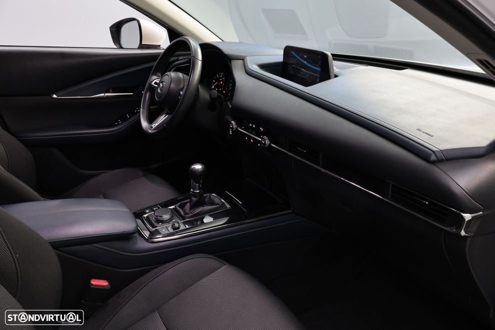 Mazda CX-30 1.8 Sky-D Evolve - 22