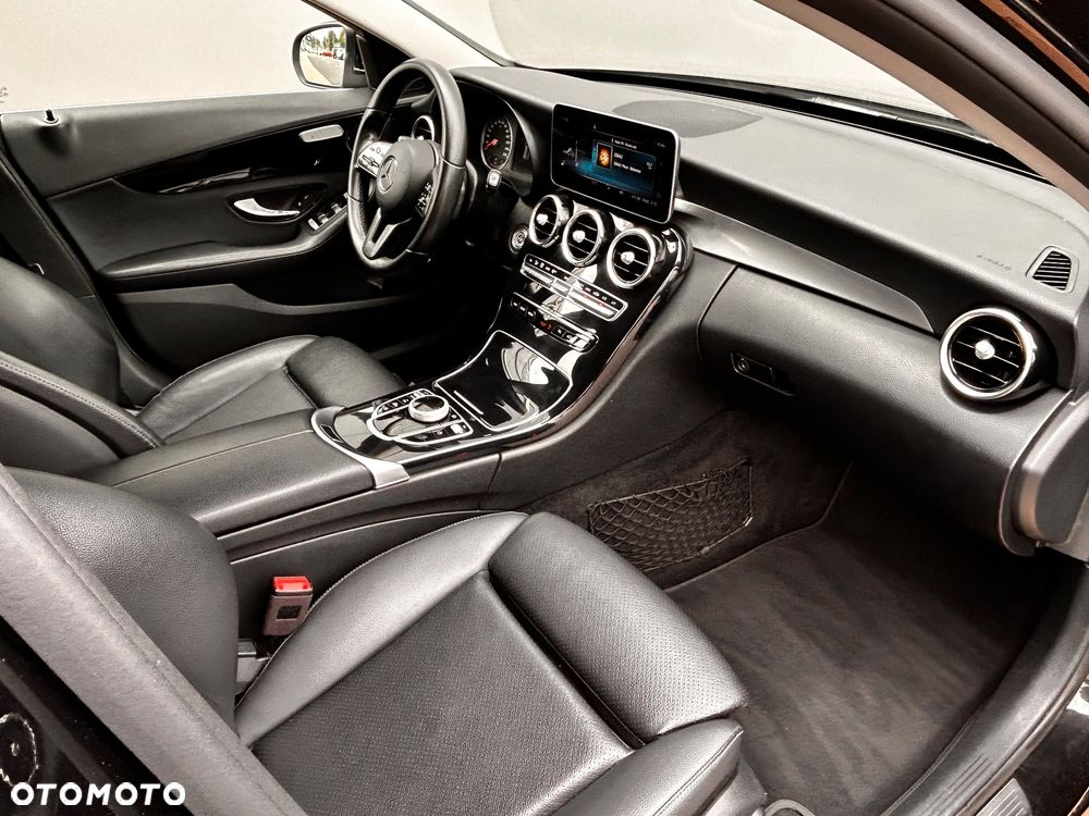 Mercedes-Benz Klasa C 200 d T 9G-TRONIC Exclusive - 8
