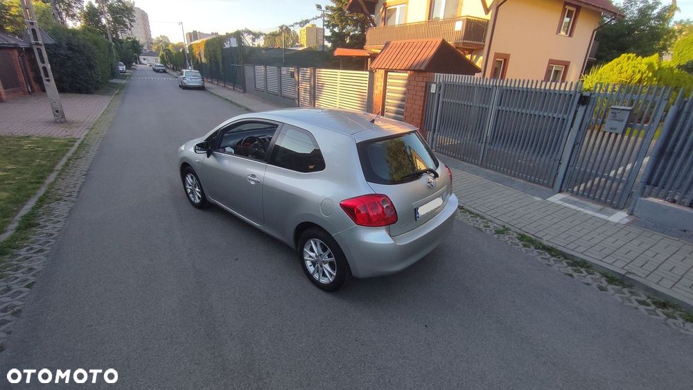 Toyota Auris 1.4 VVT-i Sol - 27