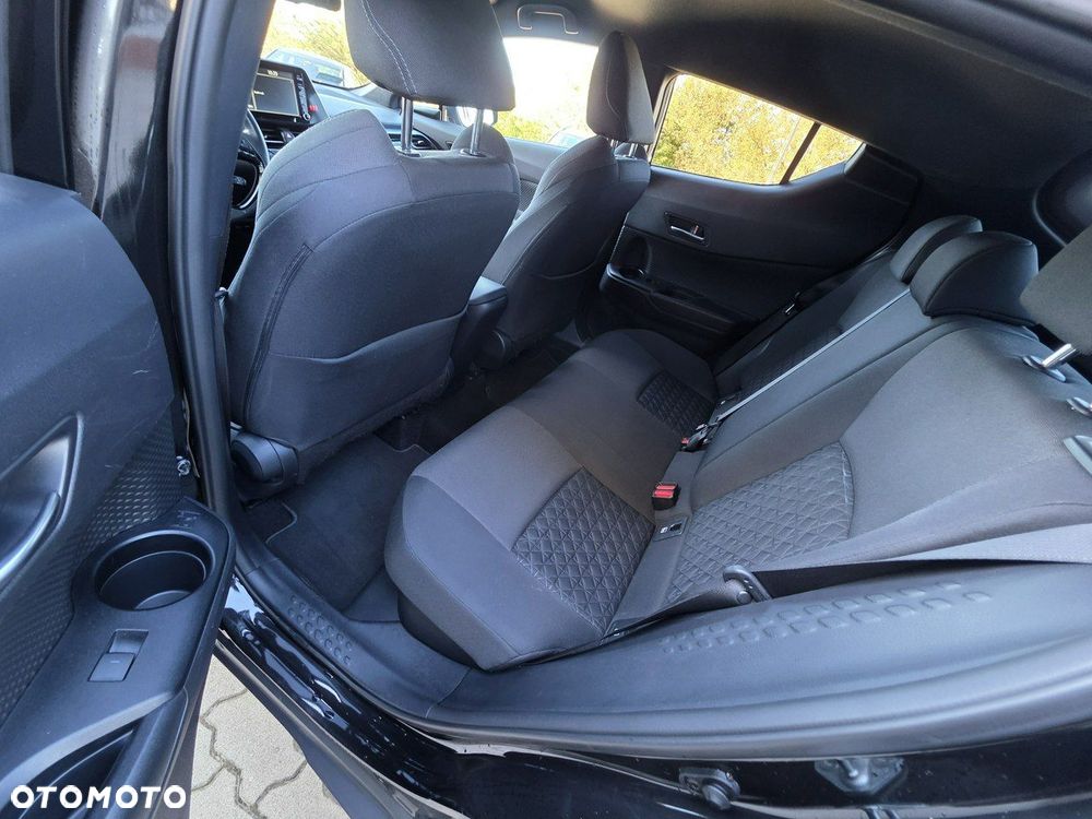 Toyota C-HR - 9