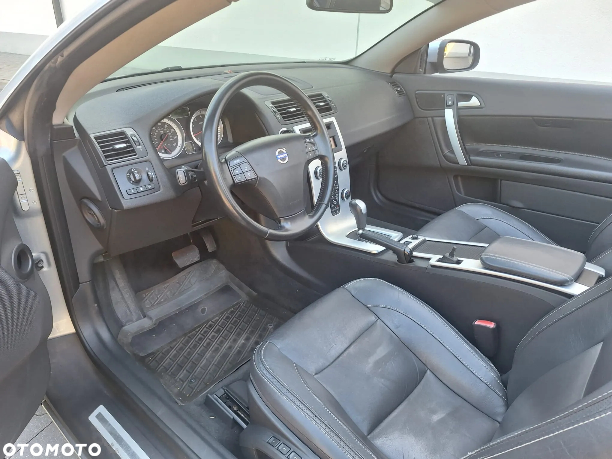 Volvo C70 T5 Momentum - 16