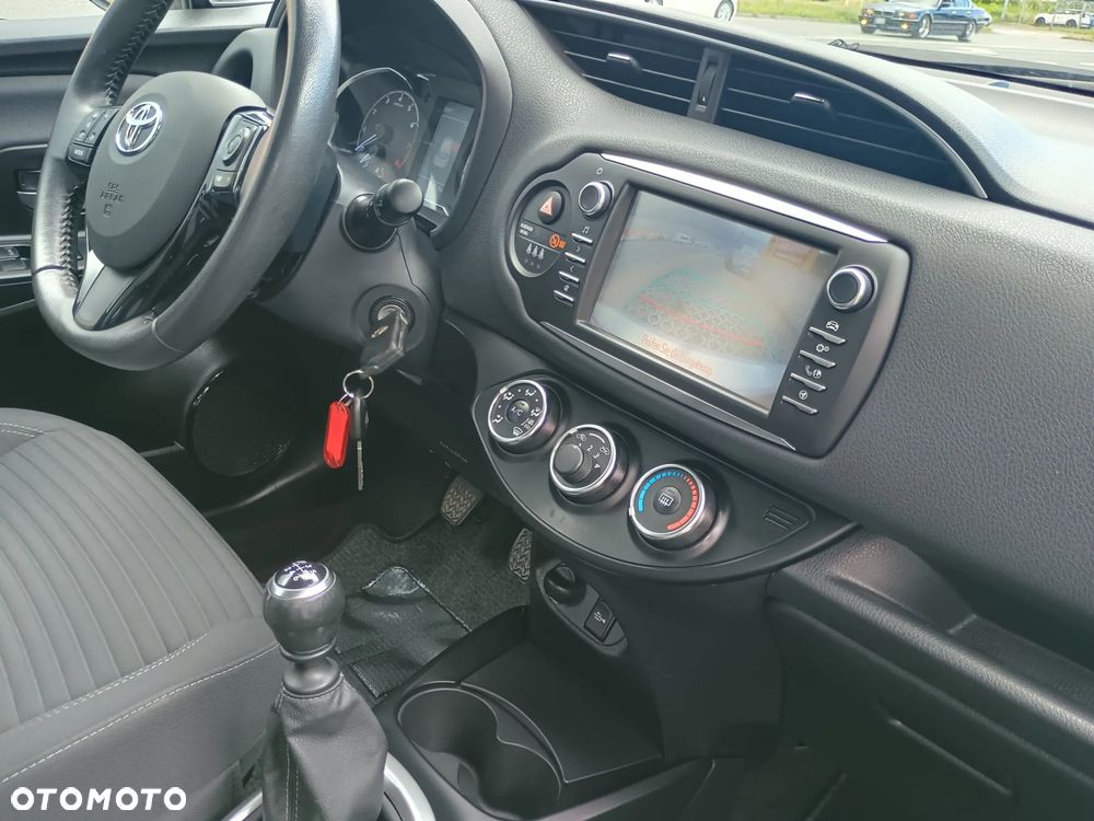 Toyota Yaris 1.5 Life - 18