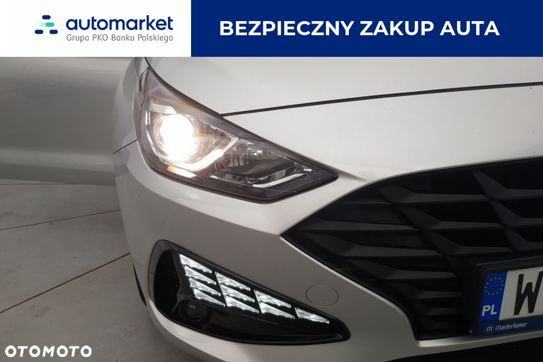 Hyundai i30 1.5 DPI Classic + - 13