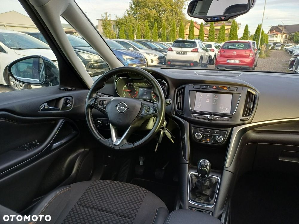 Opel Zafira Tourer 1.4 Turbo Innovation - 22