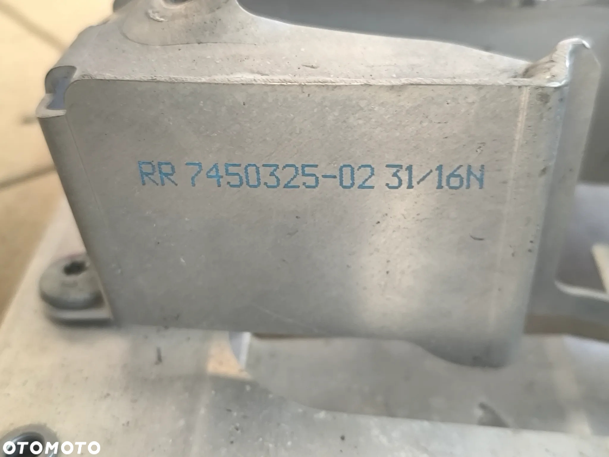 Rolls Royce phantom mechanizm podnoszenia chłodnic - 8