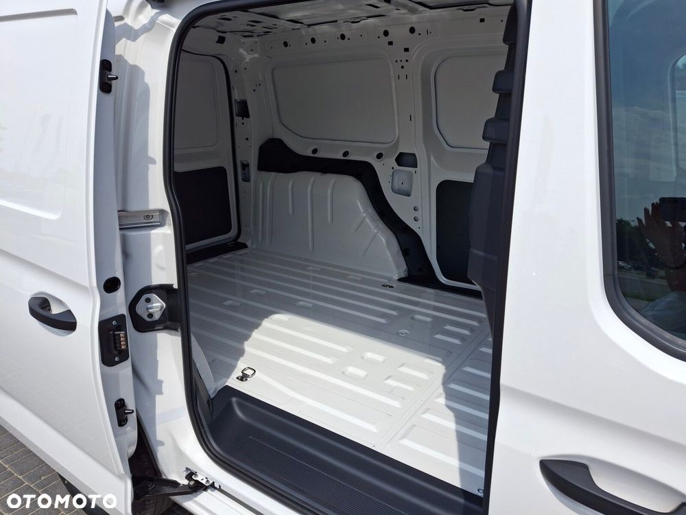 Volkswagen Caddy Maxi - 13