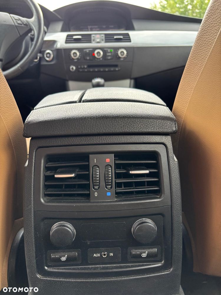 BMW Seria 5 525i - 9