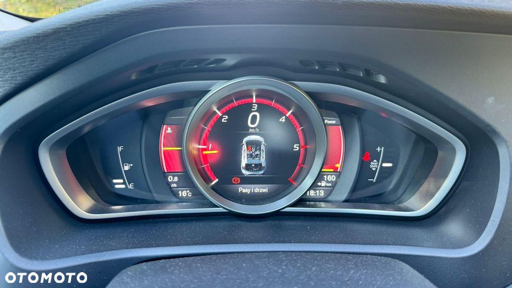 Volvo V40 D2 Momentum - 4