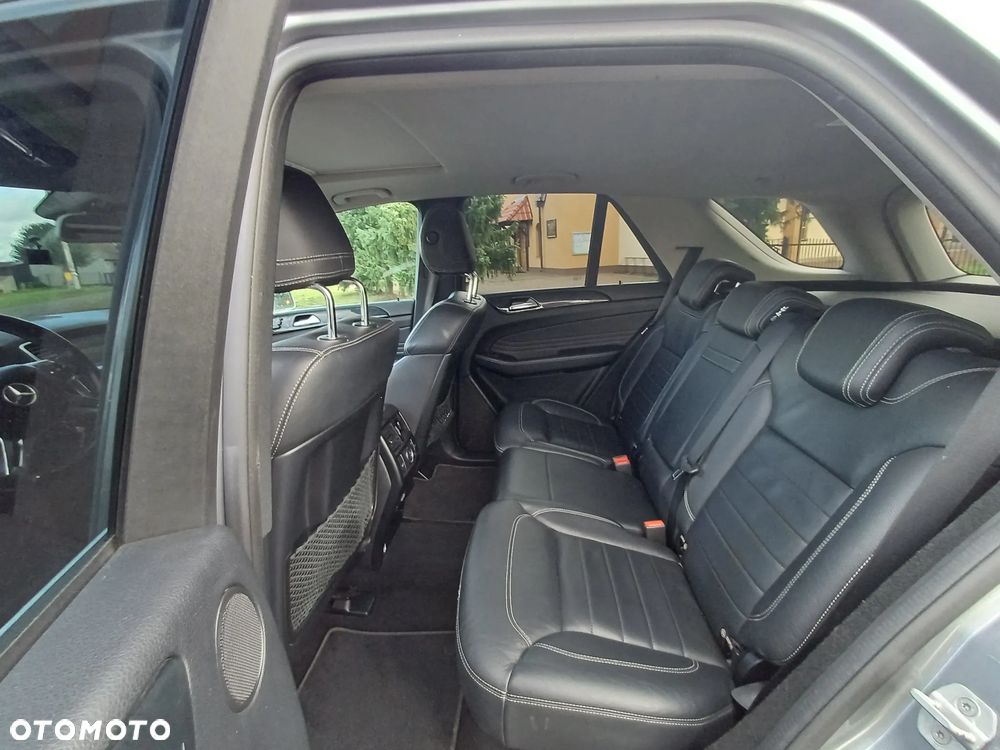 Mercedes-Benz ML - 16