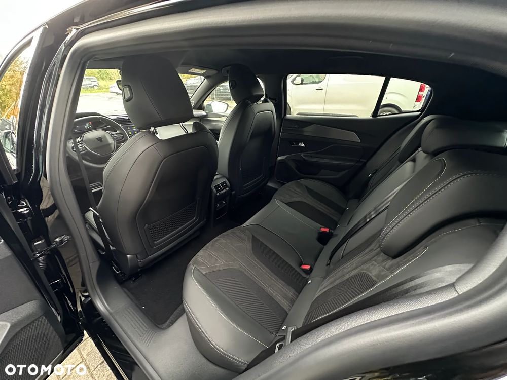 Peugeot 408 1.2 PureTech mHEV GT S&S e-DSC6 - 26
