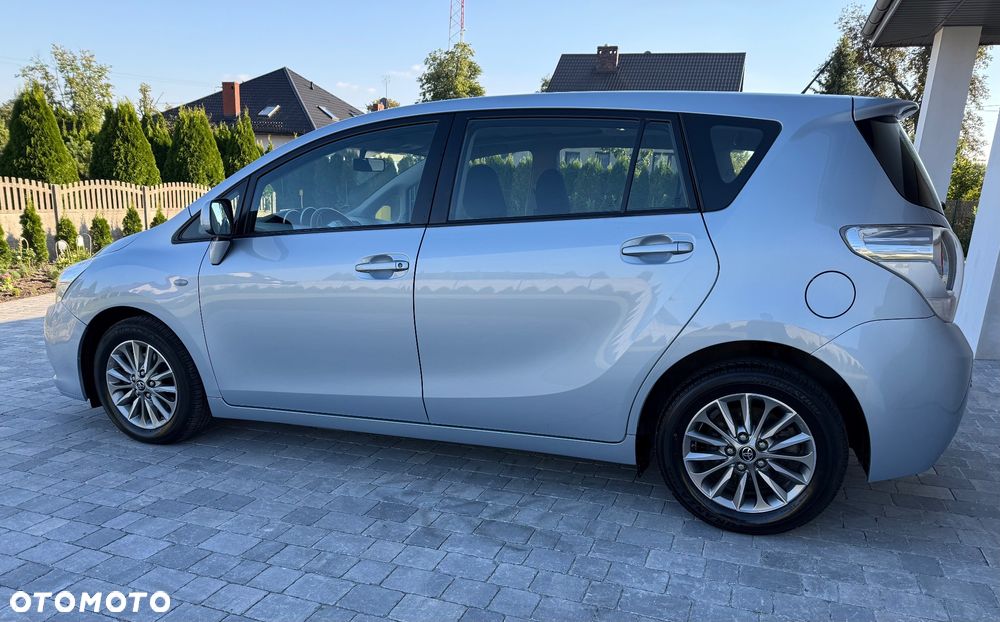 Toyota Verso 1.8 Premium EU5 MS - 12