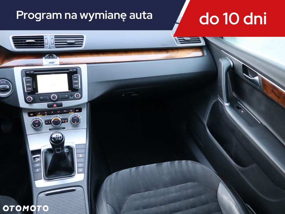 Volkswagen Passat Variant - 10