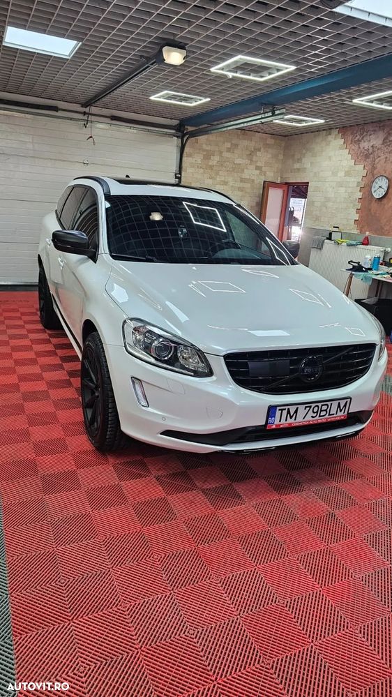 Volvo XC 60 D5 AWD Summum - 4