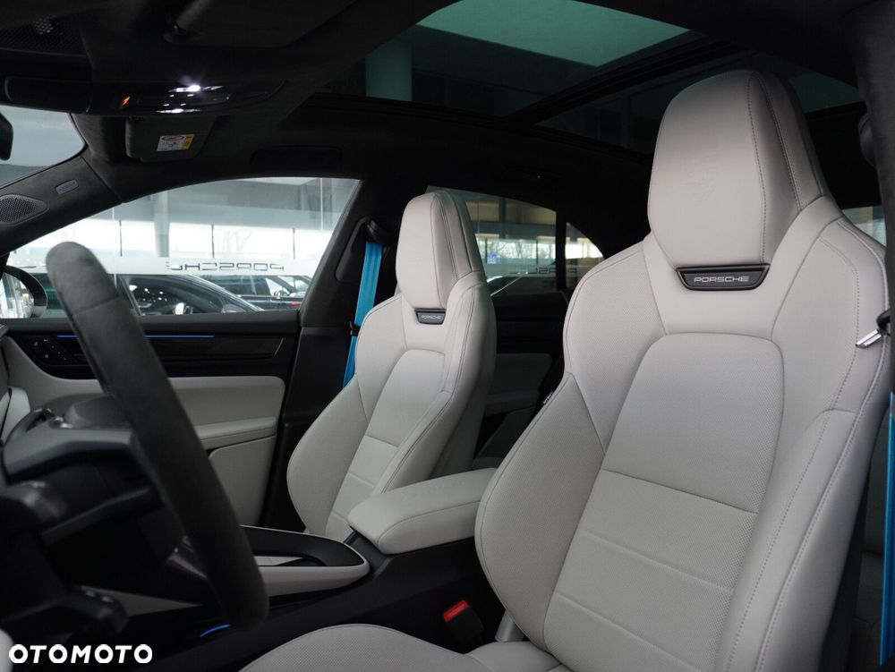 Porsche Macan - 27