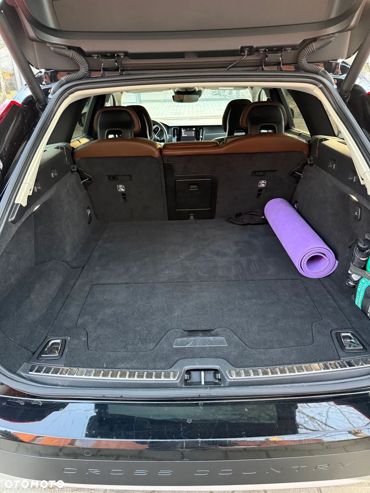 Volvo V90 D5 AWD Geartronic R Design - 16