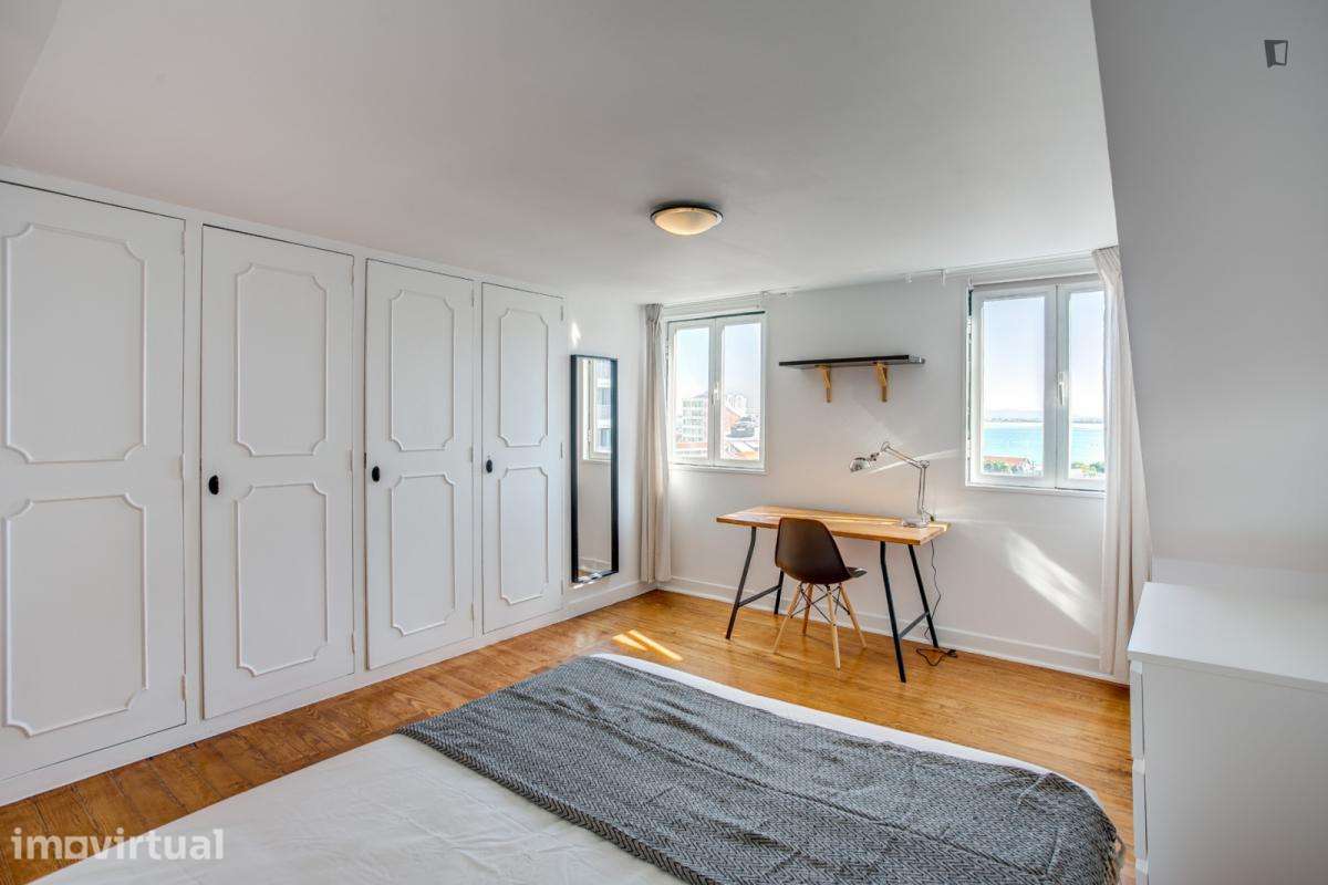 Quarto - localizado em Santos Lisbon - Grande imagem: 3/22