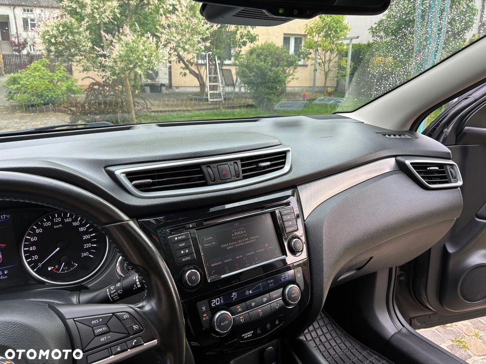 Nissan Qashqai 1.3 DIG-T N-Connecta - 17