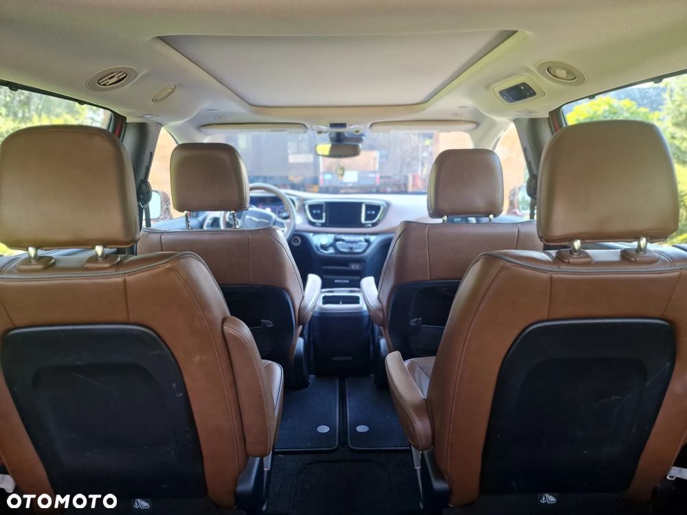 Chrysler Pacifica - 18