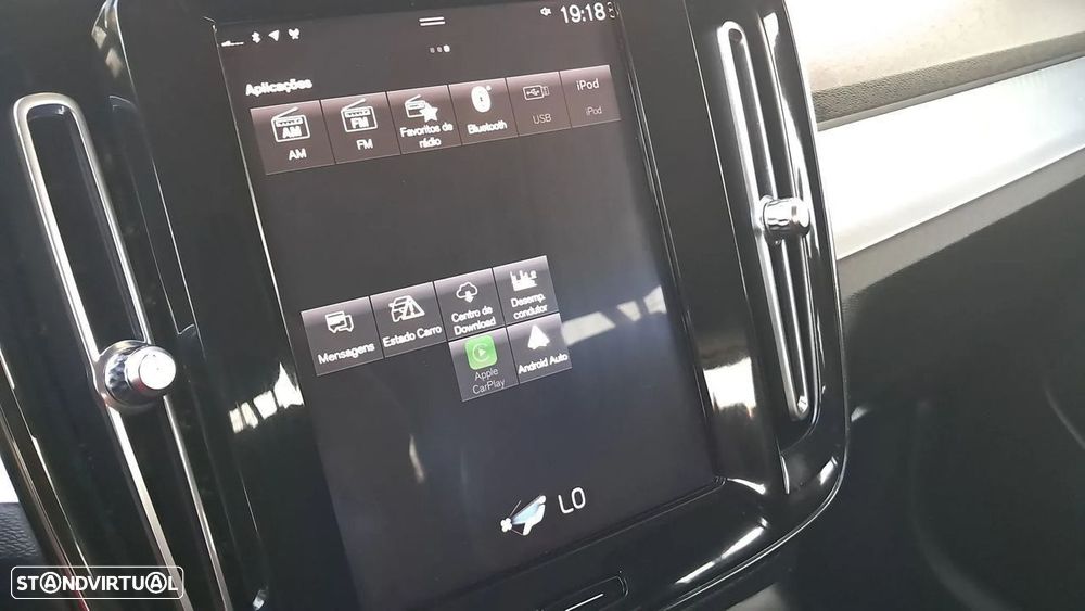 Volvo XC 40 2.0 D3 Momentum Plus - 29